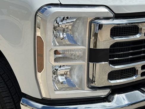 Used 2026 Ford F250 XLT AWD/4WD image 4