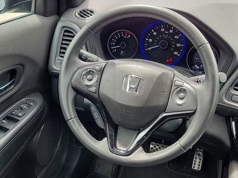 Certified 2022 Honda HR-V Sport image 17