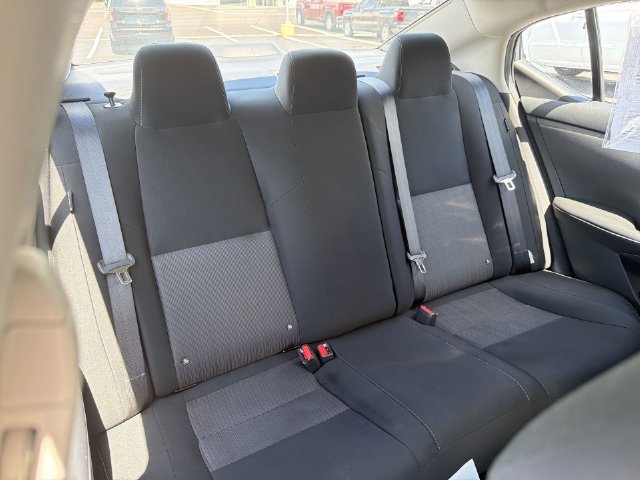 Used 2024 Nissan Sentra SV FWD image 17