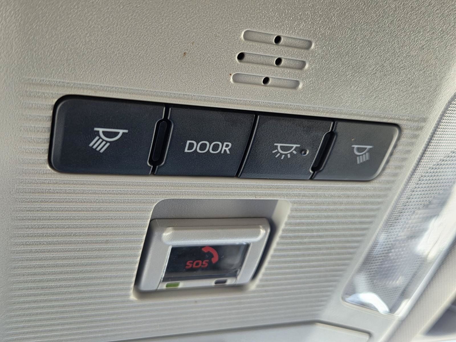Used 2024 Toyota RAV4 XLE FWD image 23