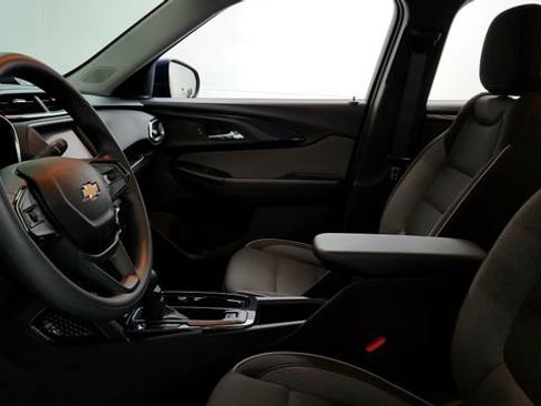 Used 2023 Chevrolet TrailBlazer LT w/ Confidence II Package image 12