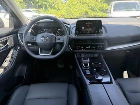Used 2026 Nissan Rogue Dark Armor AWD/4WD image 10