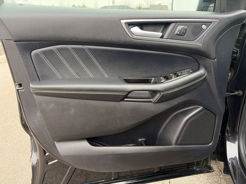 Used 2019 Ford Edge ST w/ Convenience Package image 15