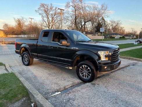 Used 2015 Ford F150 XLT w/ Equipment Group 301A Mid image 18