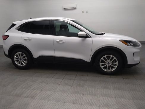 Used 2021 Ford Escape SE FWD image 11