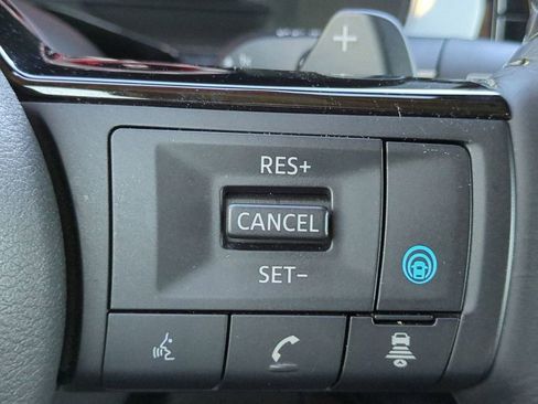 Certified 2024 Nissan Pathfinder Platinum image 28