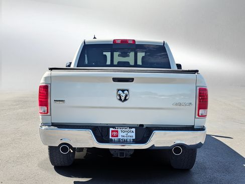 Used 2017 RAM 1500 Laramie w/ Convenience Group AWD/4WD image 4