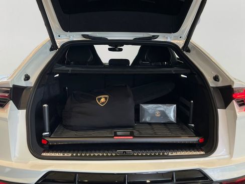 Used 2024 Lamborghini Urus Performante image 12
