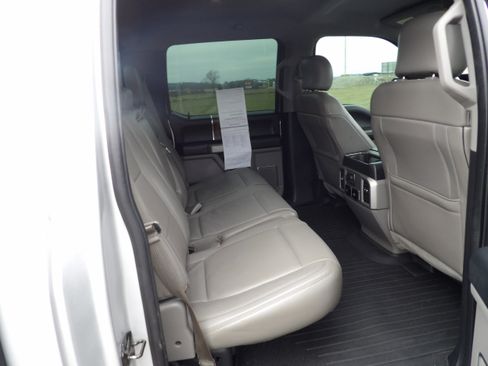 Used 2017 Ford F150 Lariat w/ Equipment Group 502A Luxury image 11