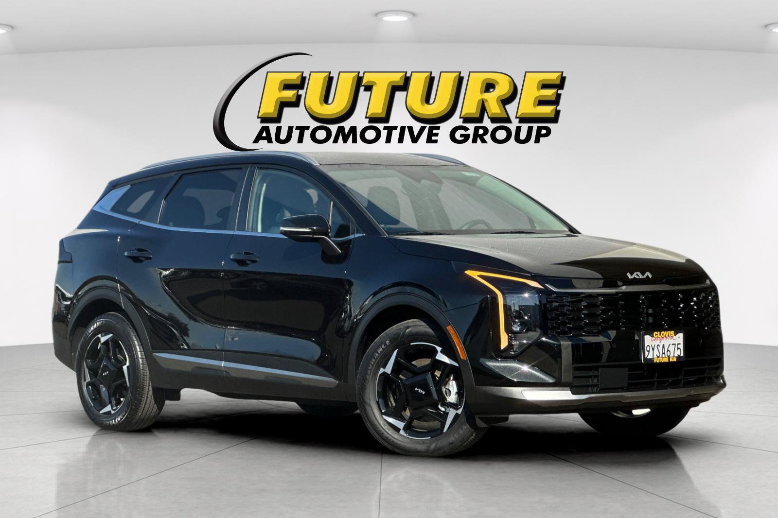 Used 2026 Kia Sportage EX AWD/4WD image 2