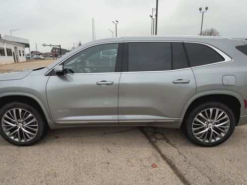New 2026 Buick Enclave Avenir w/ Super Cruise Package image 5