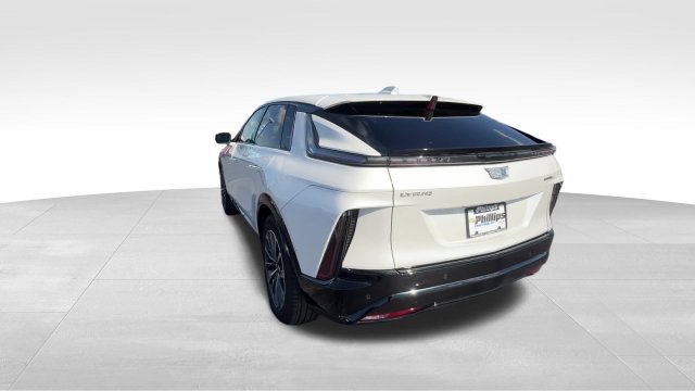 Certified 2024 Cadillac Lyriq Sport AWD/4WD image 4