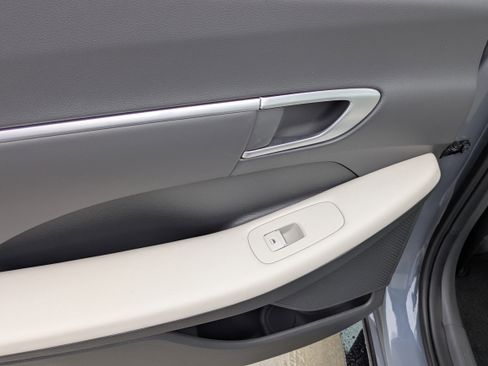 Used 2024 Hyundai Sonata SEL FWD image 15