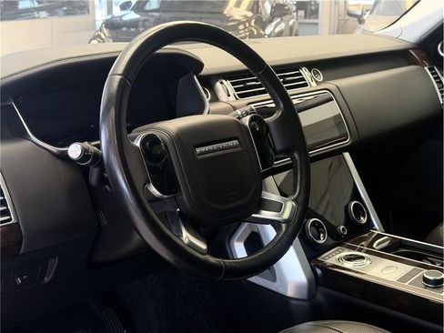 Used 2020 Land Rover Range Rover HSE AWD/4WD image 22