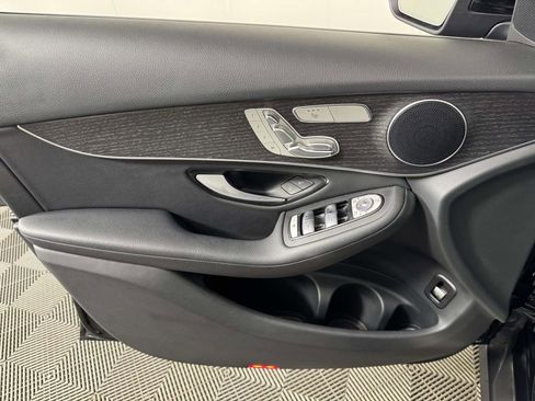 Used 2022 Mercedes-Benz GLC 300 4MATIC image 17