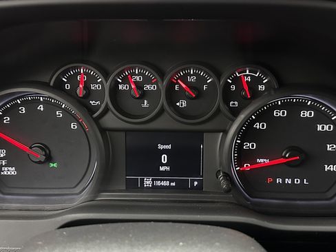 Used 2022 Chevrolet Silverado 1500 Custom Trail Boss w/ Realtree Special Edition image 14