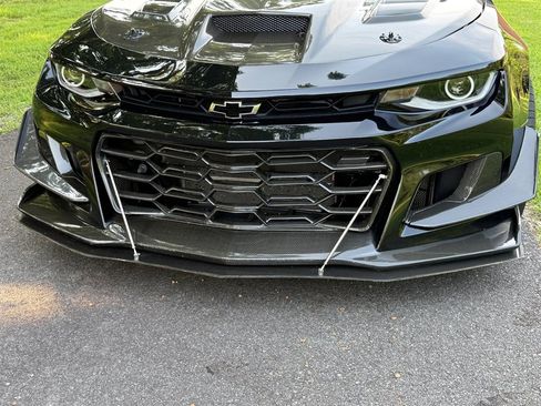 Used 2018 Chevrolet Camaro ZL1 RWD image 13