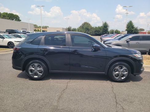 Used 2026 Honda HR-V LX image 2