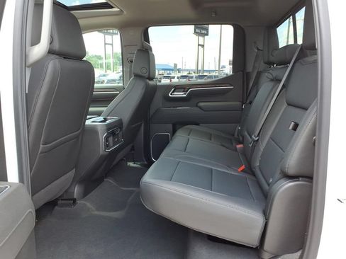 New 2026 GMC Sierra 1500 SLT w/ SLT Premium Plus Package AWD/4WD image 15