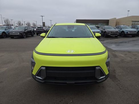 New 2026 Hyundai Kona SE image 3