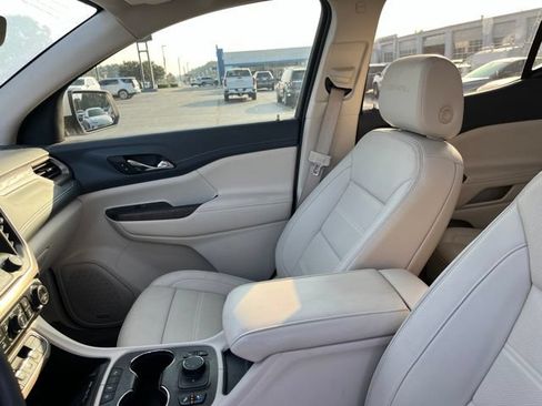 Used 2023 GMC Acadia Denali w/ Denali Ultimate Package FWD image 10