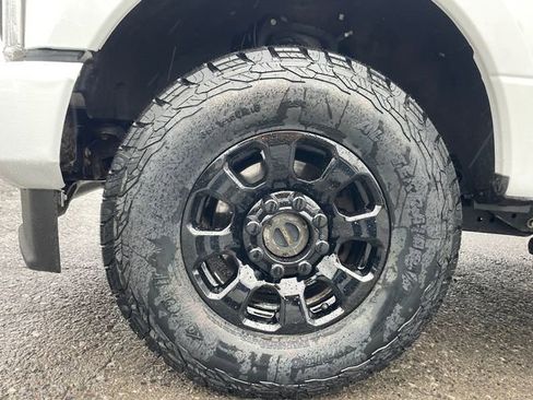 Used 2022 Ford F250 XL w/ Power Equipment Group image 28