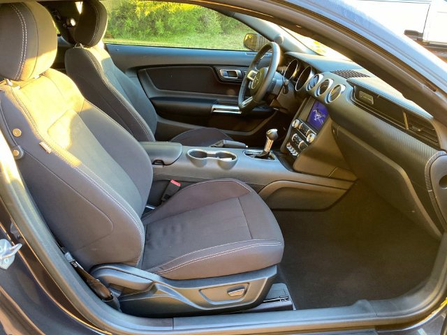 Used 2023 Ford Mustang Coupe RWD image 32
