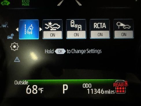 Used 2025 Toyota Sienna LE FWD image 24