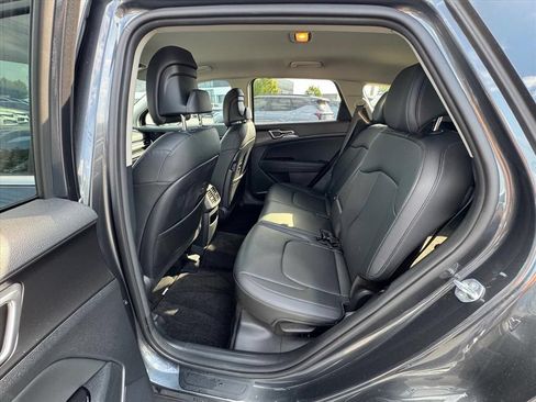 Certified 2023 Kia Sportage EX FWD image 11