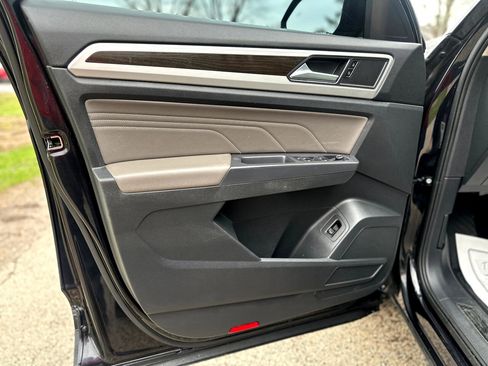 Used 2021 Volkswagen Atlas SE image 10