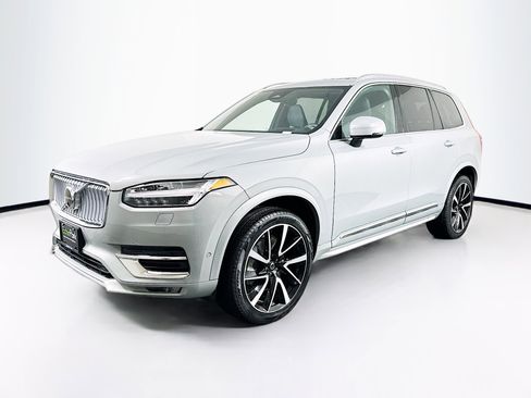 Used 2024 Volvo XC90 B6 Ultimate w/ Protection Package Premier image 3