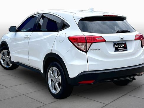 Used 2018 Honda HR-V LX image 12