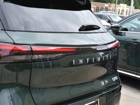 New 2026 INFINITI QX60 Luxe w/ Family Package image 15