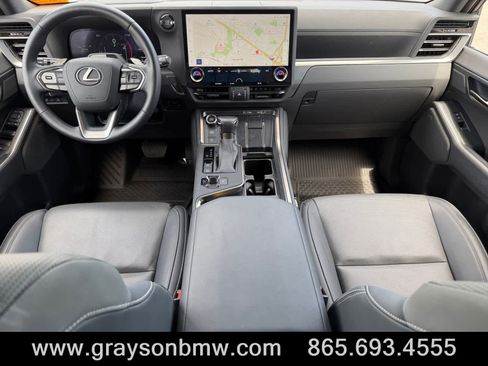 Used 2024 Lexus GX 550 AWD/4WD image 22