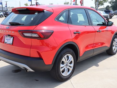Used 2024 Ford Escape FWD image 6
