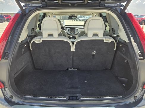 Used 2020 Volvo XC90 T6 Momentum AWD/4WD image 16