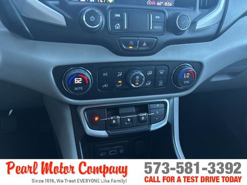 Certified 2022 GMC Terrain SLT AWD/4WD image 17