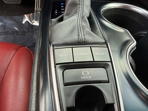 Used 2020 Toyota Camry XSE image 37