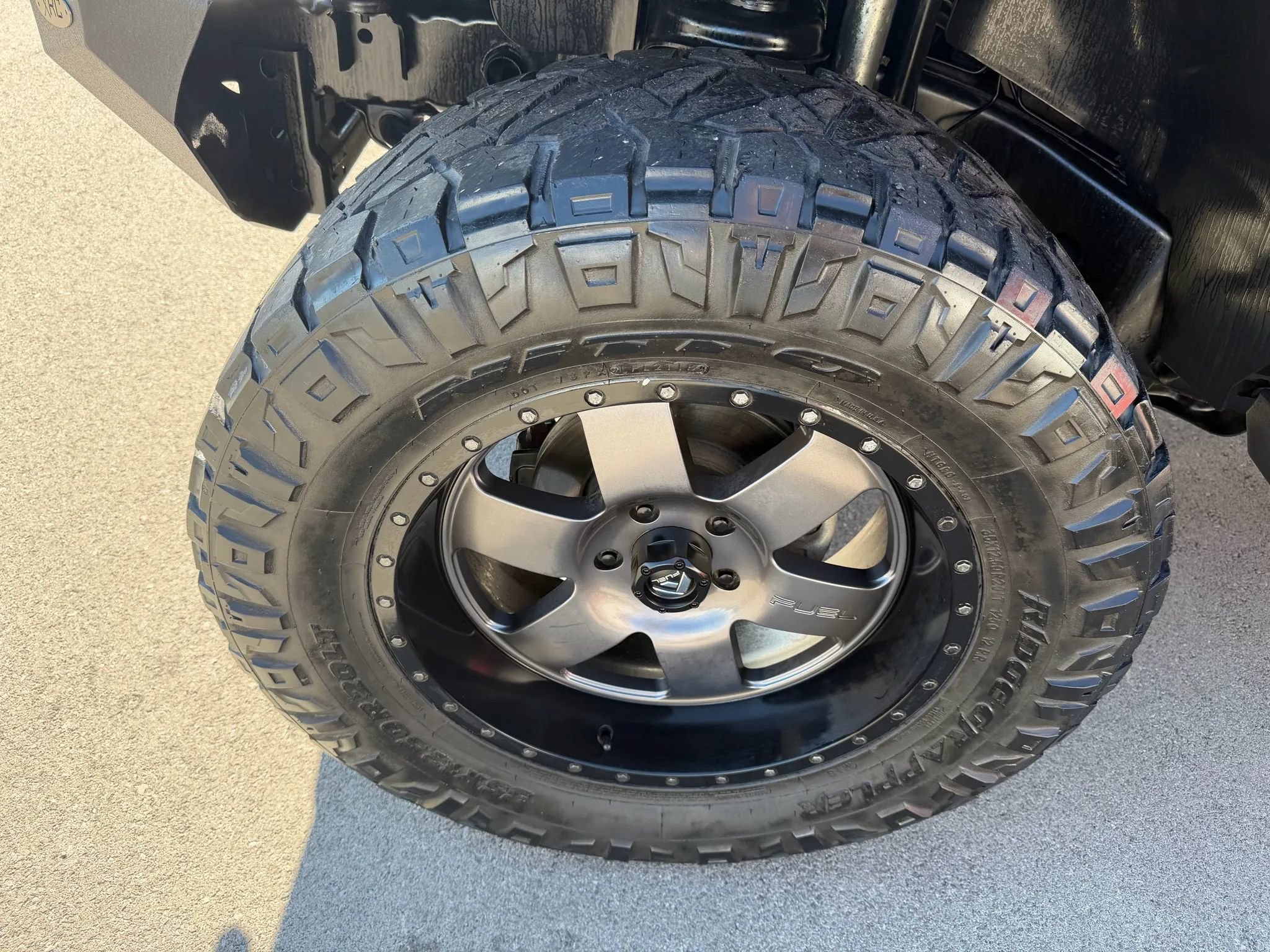 Used 2014 Jeep Wrangler Unlimited Sahara w/ Dual Top Group AWD/4WD image 14