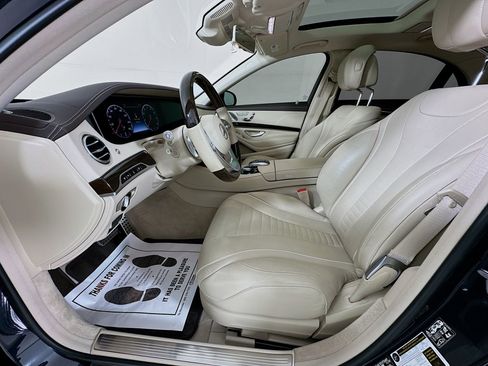 Used 2020 Mercedes-Benz S 560 Sedan image 23