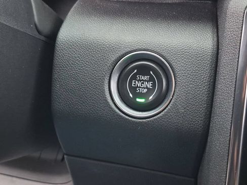 Used 2025 GMC Acadia AT4 AWD/4WD image 17