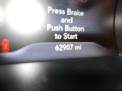 Used 2020 Jeep Cherokee Trailhawk w/ Cold Weather Group AWD/4WD image 10