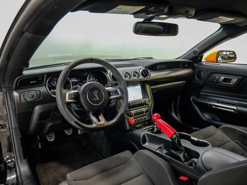 Used 2017 Ford Mustang Shelby GT350 w/ Electronics Package RWD image 4
