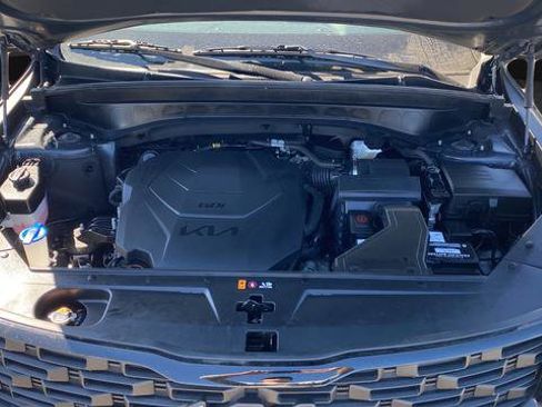 Certified 2022 Kia Telluride EX w/ EX Premium Package AWD/4WD image 29