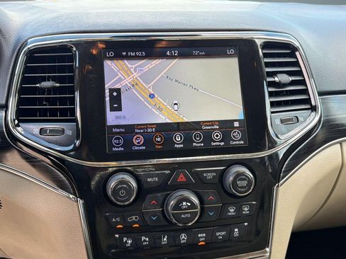 Used 2021 Jeep Grand Cherokee Limited w/ Sun & Sound Group AWD/4WD image 24