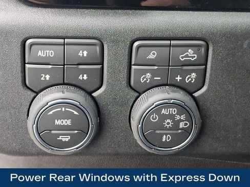 Used 2026 Chevrolet Silverado 2500 ZR2 AWD/4WD image 17