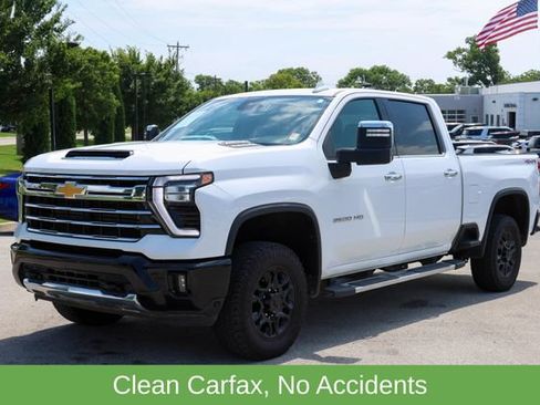 Used 2024 Chevrolet Silverado 2500 LTZ AWD/4WD image 7