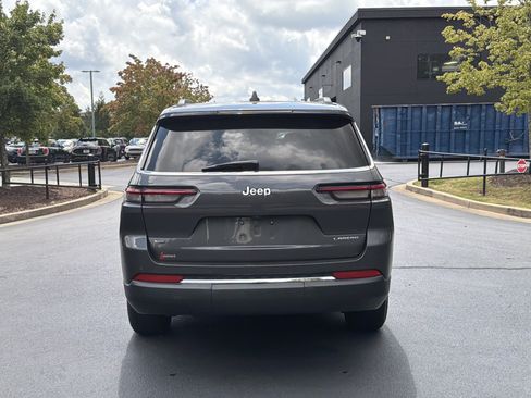 Used 2022 Jeep Grand Cherokee L Laredo w/ Luxury Tech Group I RWD image 14