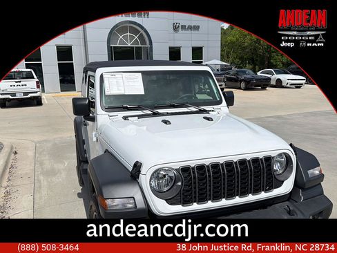 Used 2026 Jeep Wrangler Sport AWD/4WD image 1