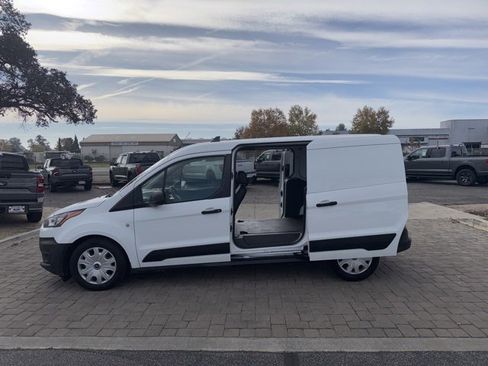 Used 2020 Ford Transit Connect XL image 5